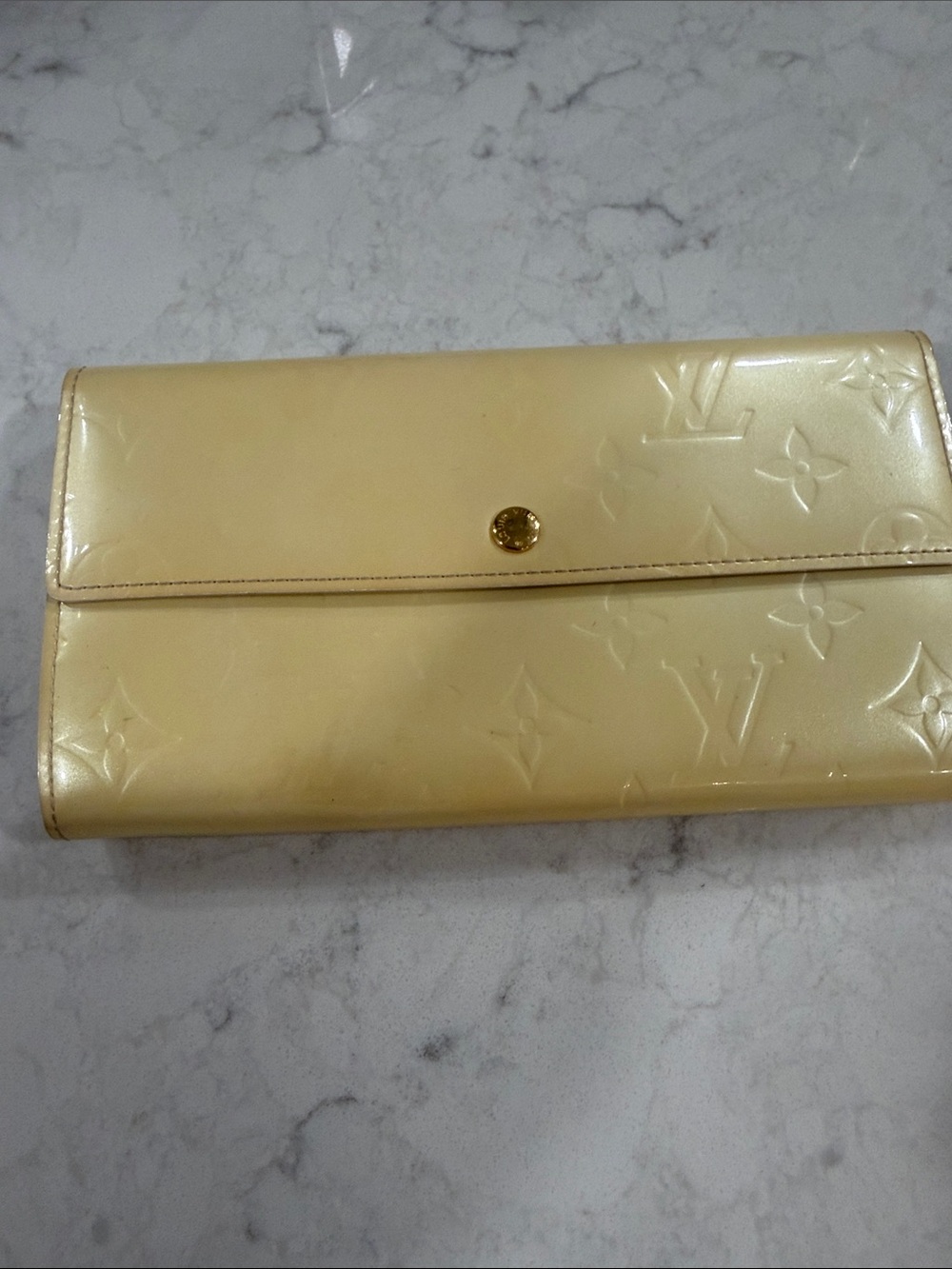 Louis Vuitton Pale Yellow Sarah Vernis Monogram Continental Wallet
